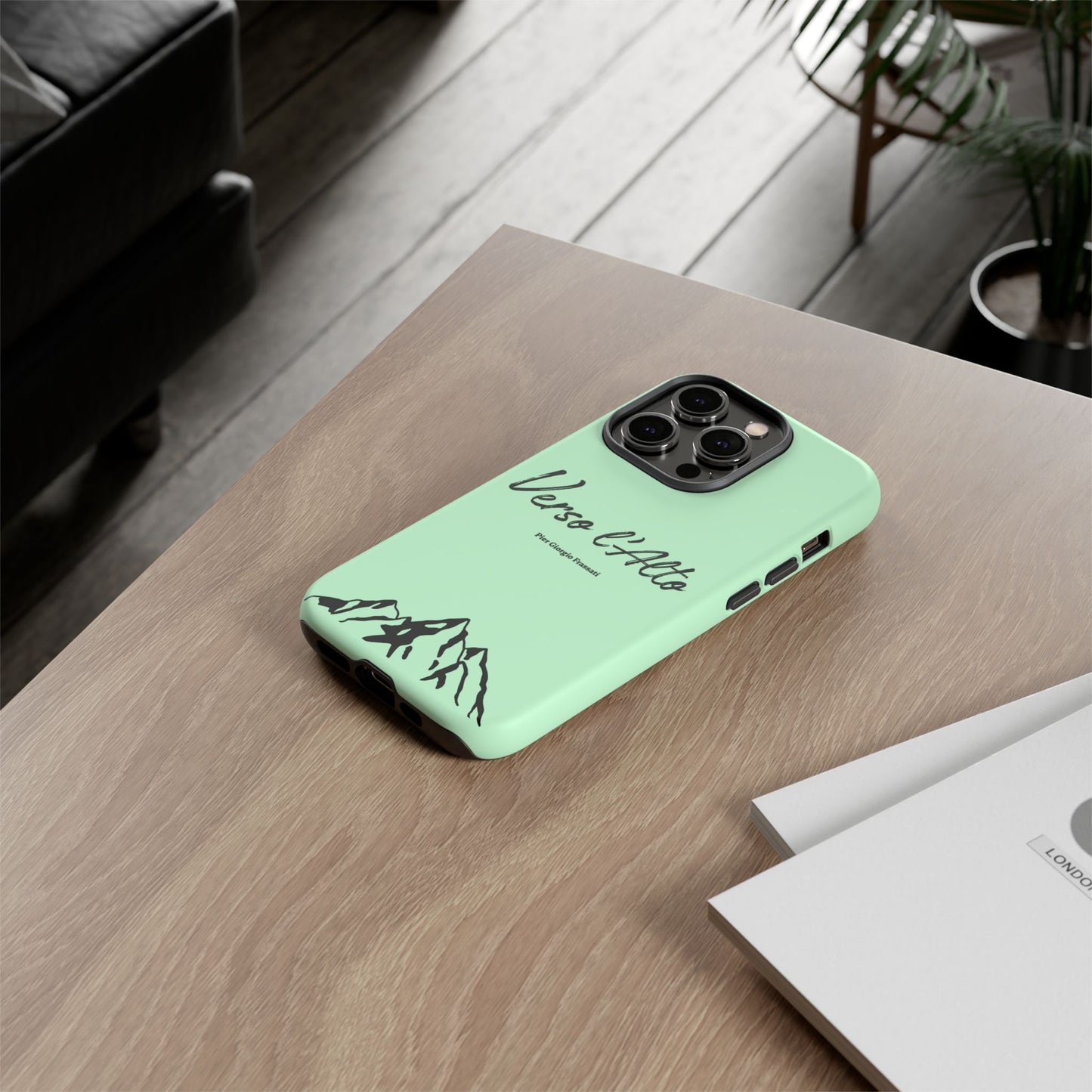 Mint Green Mountain Adventure Phone Case - Stylish Verso l'Alto Phone Protection