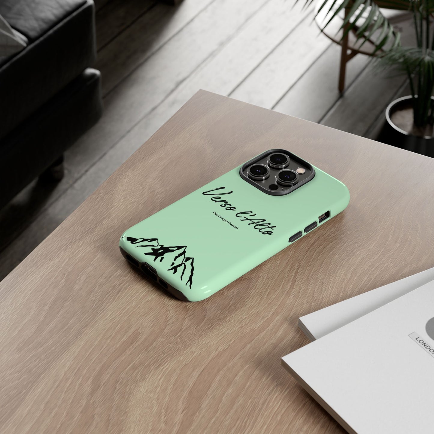 Mint Green Mountain Adventure Phone Case - Stylish Verso l'Alto Phone Protection