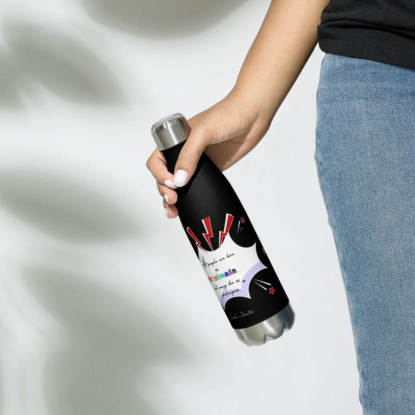 Bouteille Isotherme en Acier Inoxydable – 500 ml – Citation de Carlo Acutis | “Tous naissent comme des originaux, mais beaucoup meurent comme des photocopies.” (Noir)