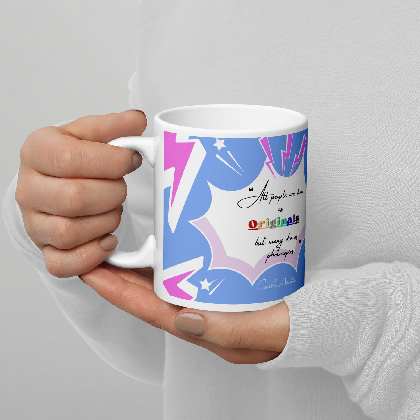 Carlo Acutis Christian Pop Mug (Bleu-Rose) - Droitier | Tasse à café catho inspirante – 11oz/15oz