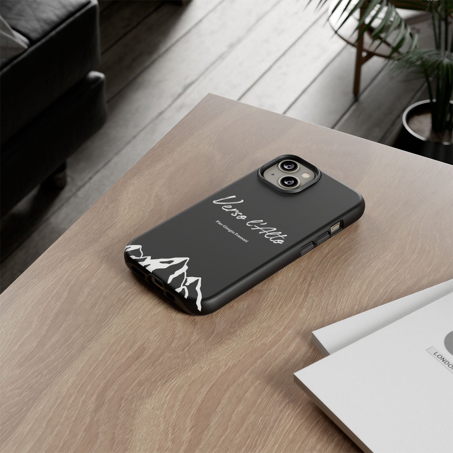 Black Mountain Adventure Phone Case - Stylish Verso l'Alto Phone Protection